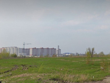 Барнаульскому девелоперу не дают строить жилую высотку в поле без инфраструктуры